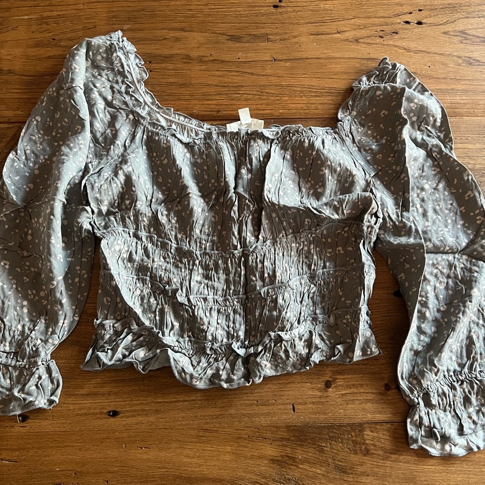 Women's Gray Smocked Top